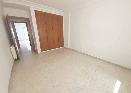 A vendre S+2 bien ensoleillé et spacieux - Bien immobilier à {"id":23,"country_id":219,"name":"TUNIS","slug":"tunis"} - Image 4 - Immo 55 - Agence Immobilière Immo 55