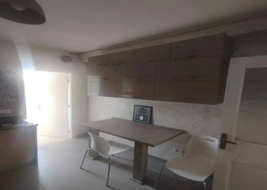 A louer umS+2 retapé à neuf meublé - Bien immobilier à {"id":23,"country_id":219,"name":"TUNIS","slug":"tunis"} - Agence Immobilière immo\'in