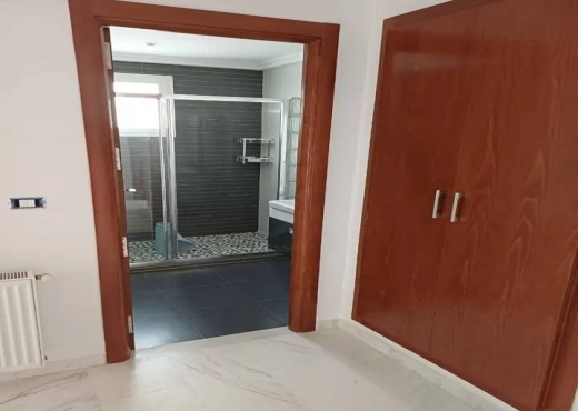 A louer appart S+2 jardins de Carthage - Bien immobilier à {"id":23,"country_id":219,"name":"TUNIS","slug":"tunis"} - Image 4 - Agence Immobilière Maison Plus Elite