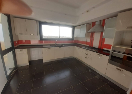 A louer un grand Duplex de 250 m² - Bien immobilier à {"id":23,"country_id":219,"name":"TUNIS","slug":"tunis"} - Image 2 - Agence Immobilière Maison Plus Elite